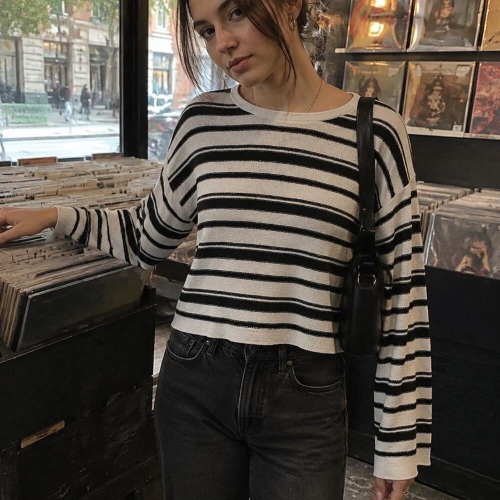 Zara Black Cream Striped Cropped Knit Sweater Large